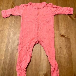 Bubble gum pink KYTE baby footie! Excellent condition.